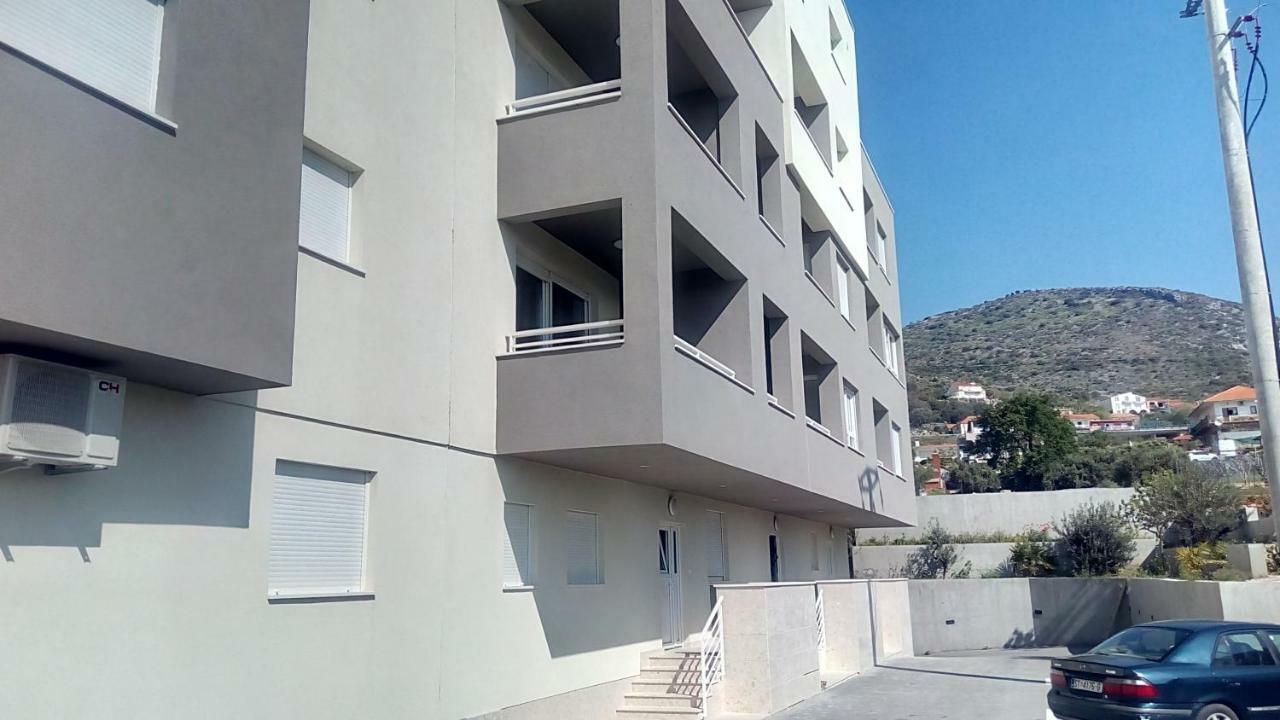 Ferienwohnung sunshine Trogir Exterior foto
